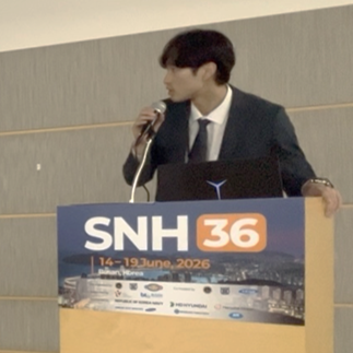 Sangseok Han presenting at the SNH36 conference